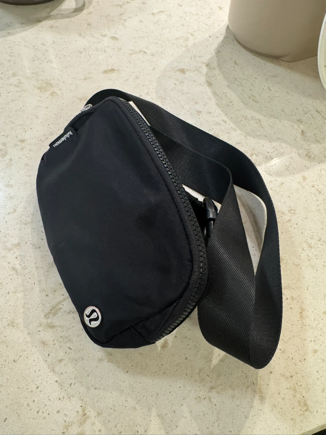 Lululemon Everywhere Belt Bag Black