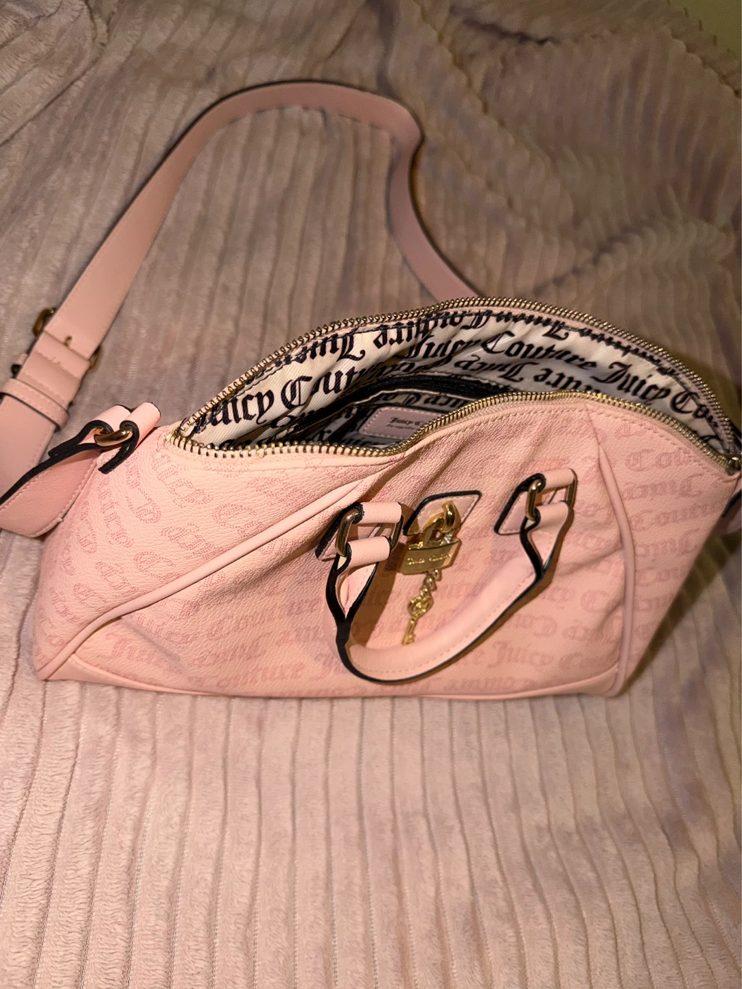 Juicy Couture Pink Satchel Bag - photo 3