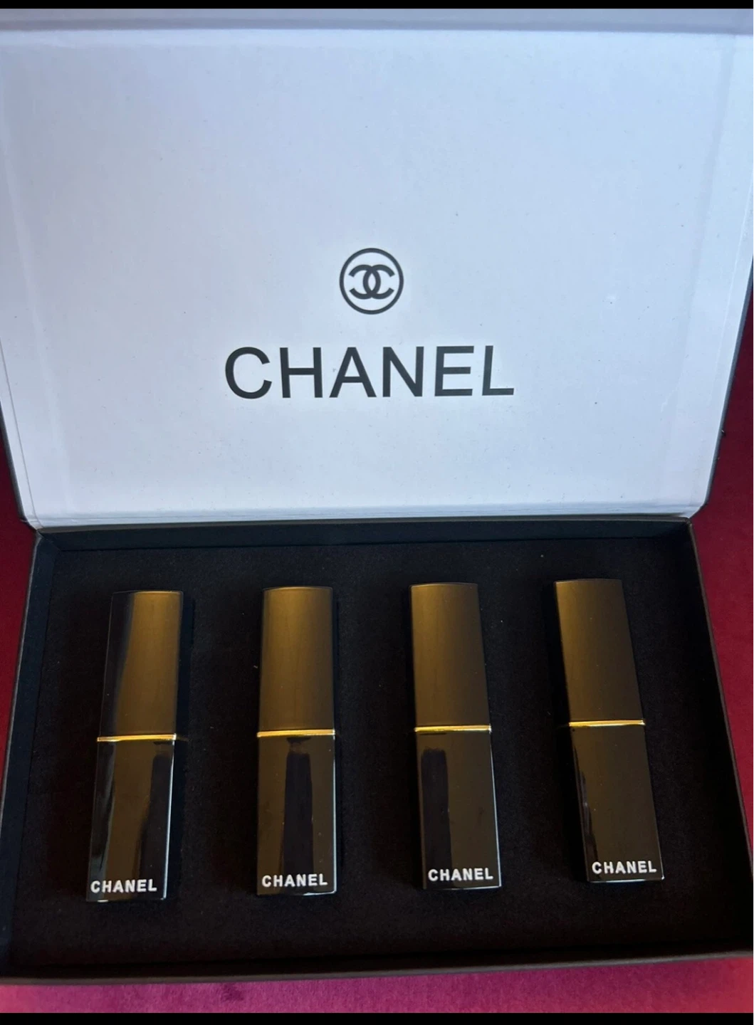 Beautiful Lipsticks Set of 4 Brand New in the box - photo 3