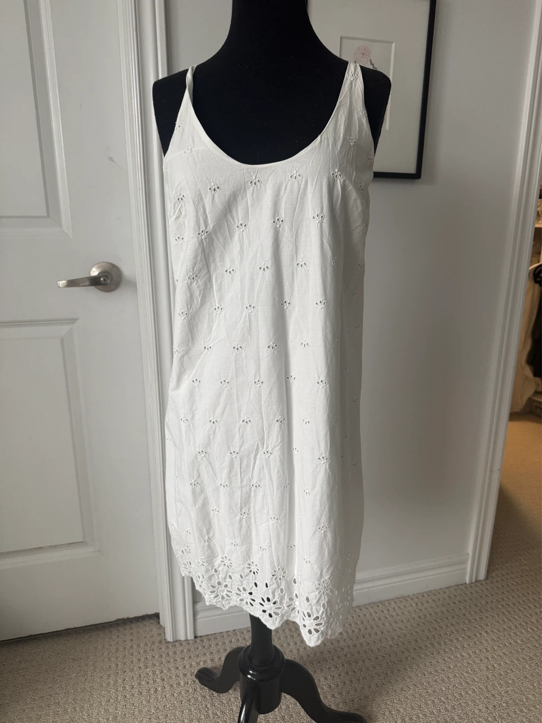 Gap White Eyelet Slip Dress size small euc - photo 3
