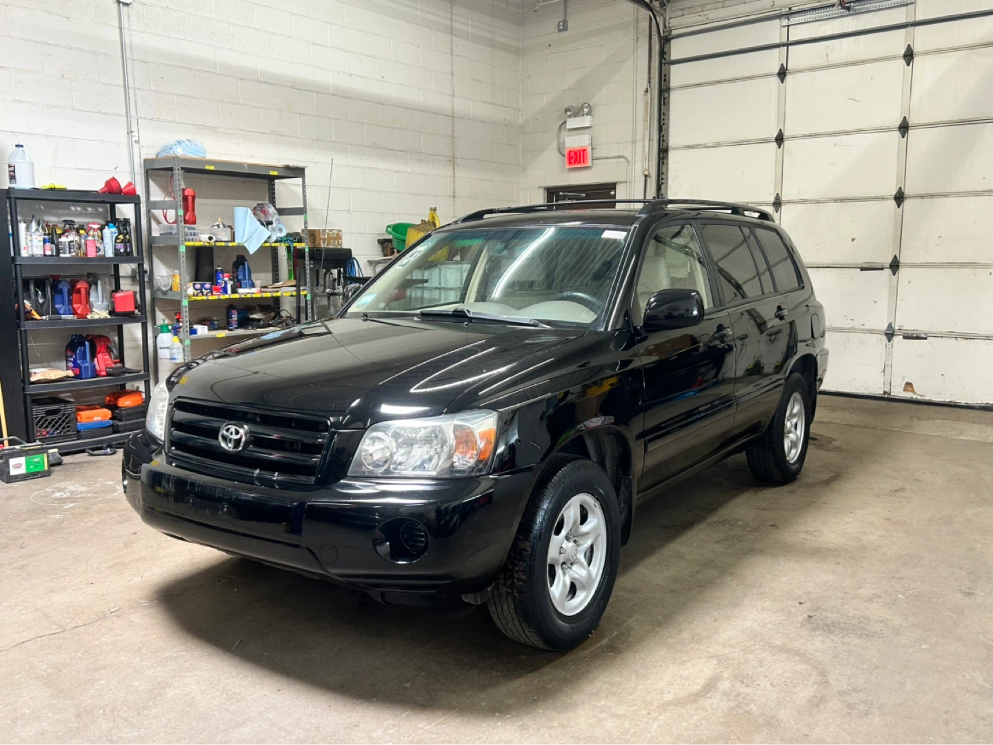 2006 Black Toyota Highlander SUV - photo 2