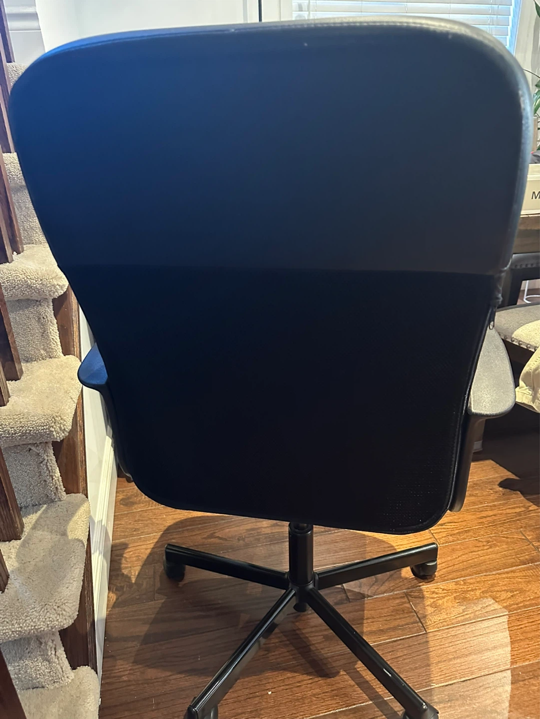 Black Office Chair - photo 4