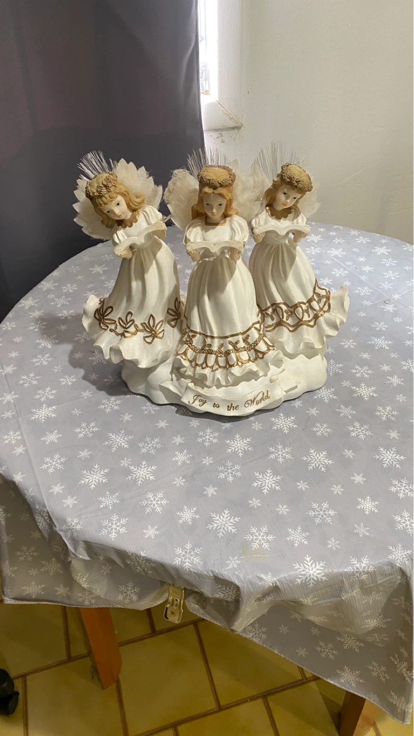 Angels 14x13
