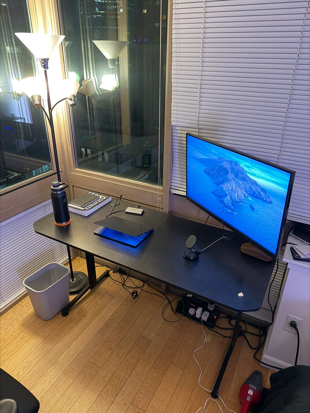 Work Desk
