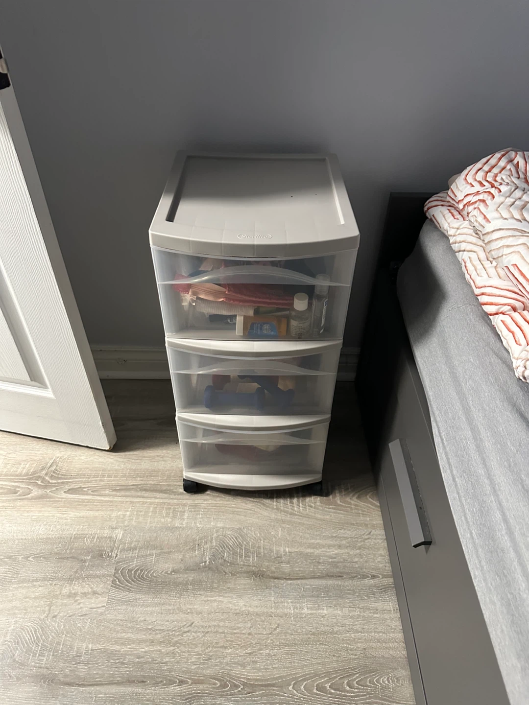 Sterilite 4 Drawer Plastic Rolling Storage Cart