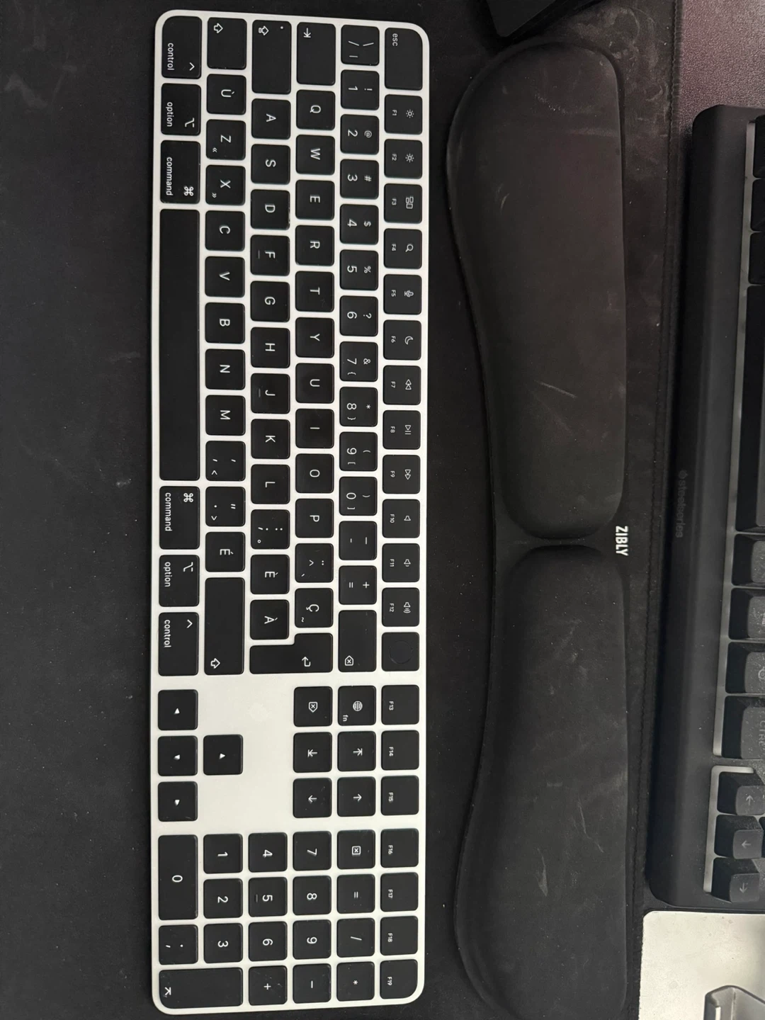 Apple Magic Keyboard/With fingerprint scanner English/French - photo 2