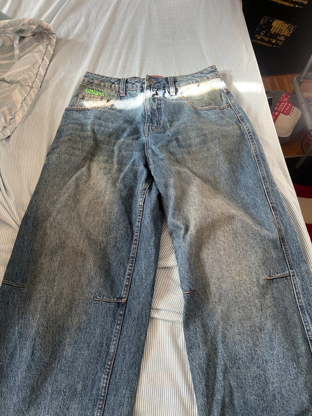 Empyre Loose Fit Jeans Size 4