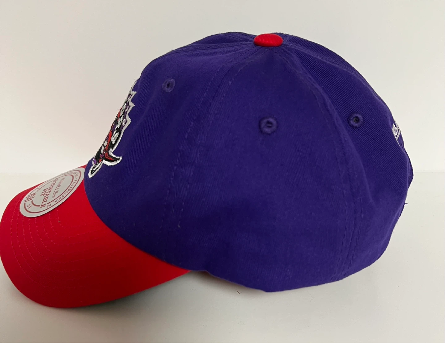 Vintage Mitchell & Ness Toronto Raptors Adjustable Baseball Cap - photo 2