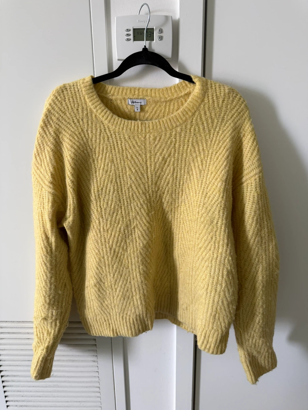 Reitmans Yellow Sweater Size L