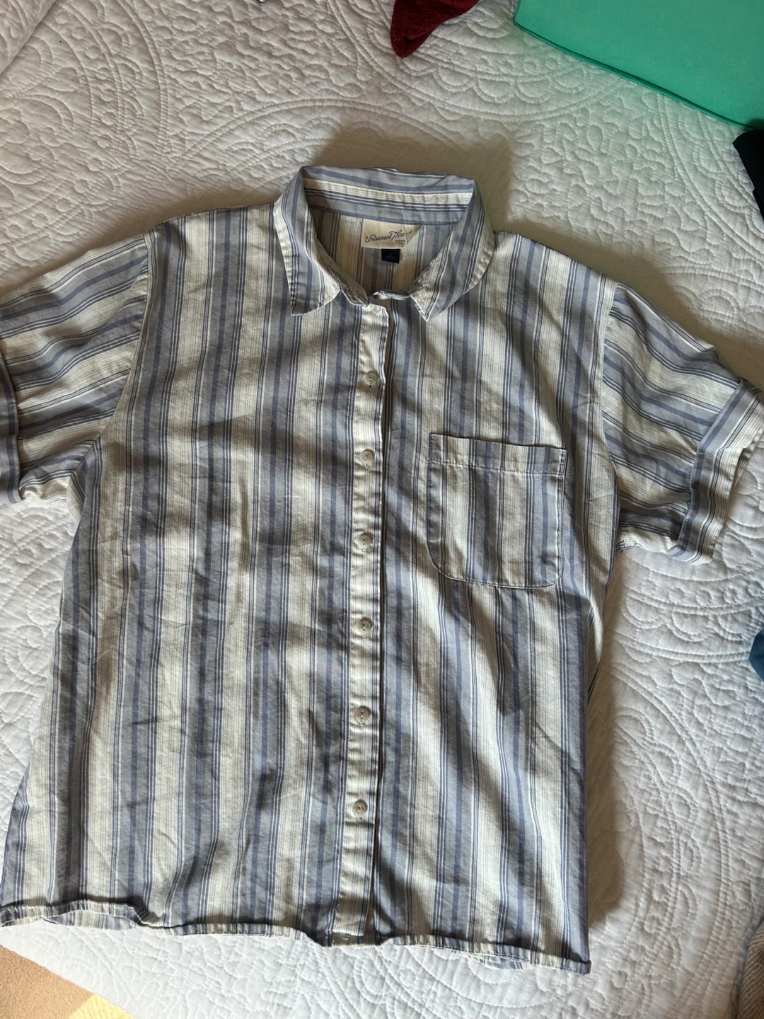 LOFT Blue Chambray Shorts & Universal Thread shirt (bundle) - photo 3