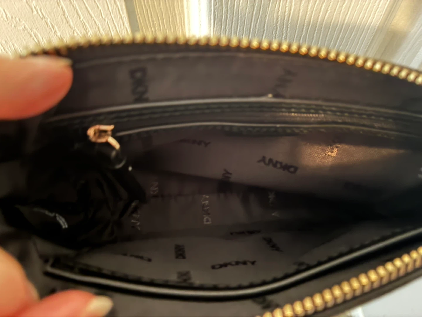 DKNY Crossbody Wallet Bag - photo 3