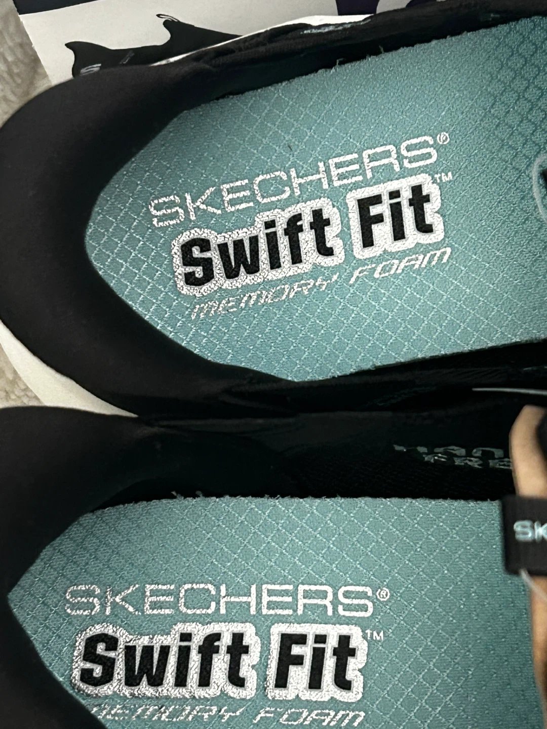 Skechers Swift Fit Women's Slip-On Shoes Black Size 8 - photo 2