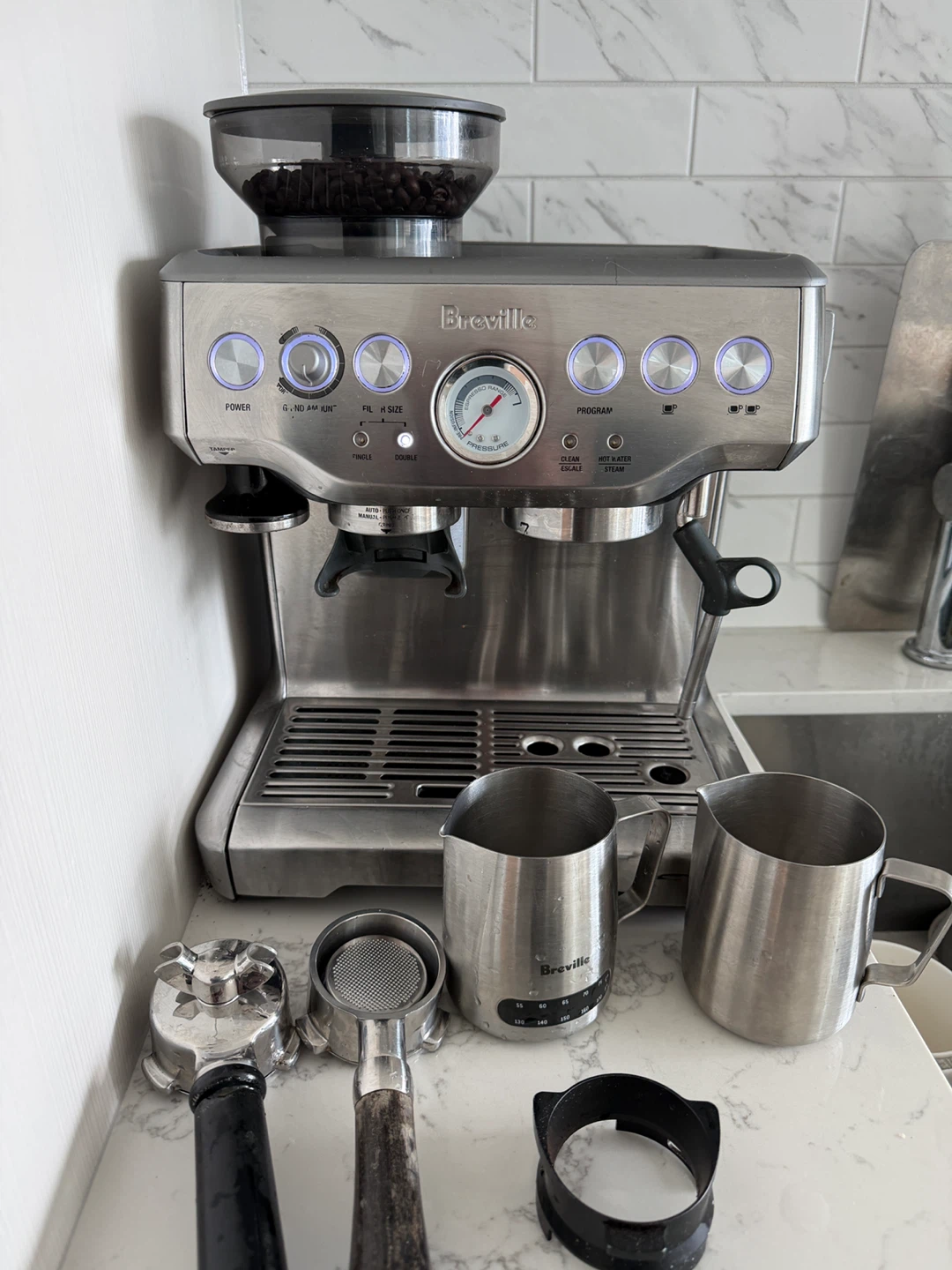 Breville Espresso Machine, 2 Portafilters, 2 Pitchers