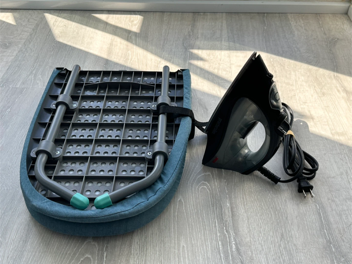 Proctor Silex Iron and Collapsible Ironing Board