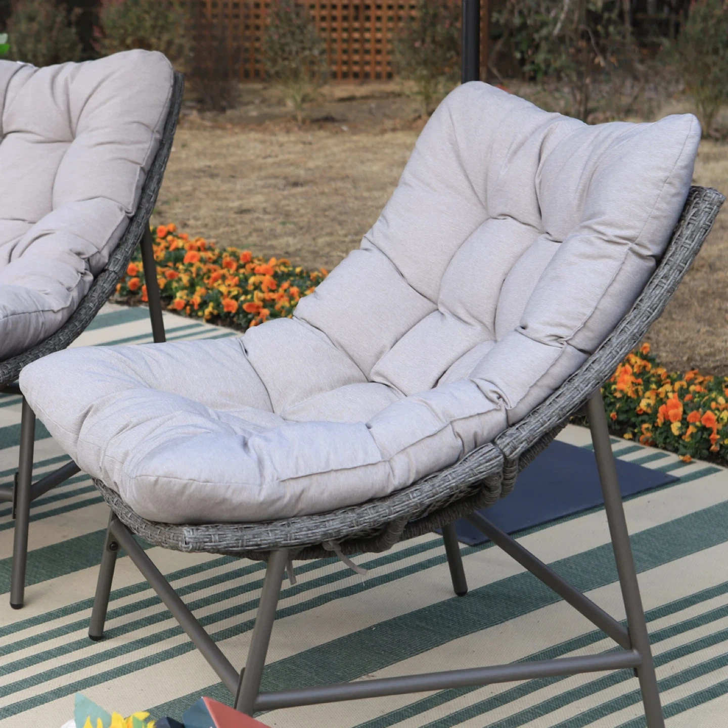 Two Oversized Outdoor Papasan Lounge Chairs - photo 3