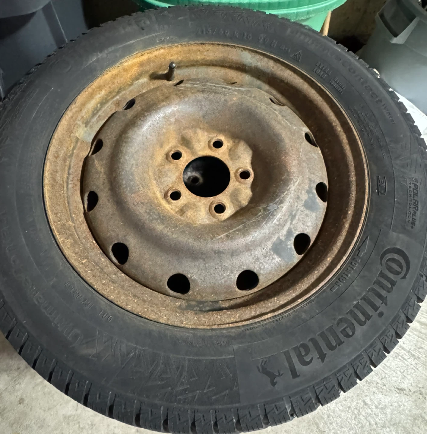 Set of 4 Continental Winter Tires on Rims - photo 4
