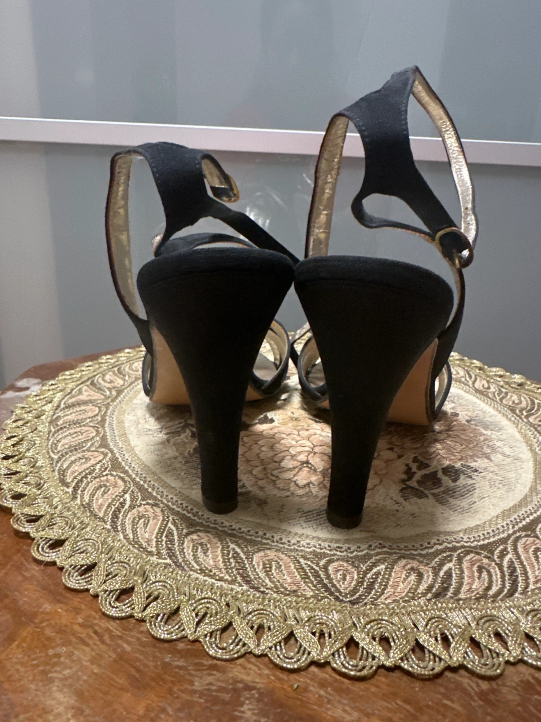 Bruno Magli Black Suede Ankle Strap Heels Size 39 - photo 3