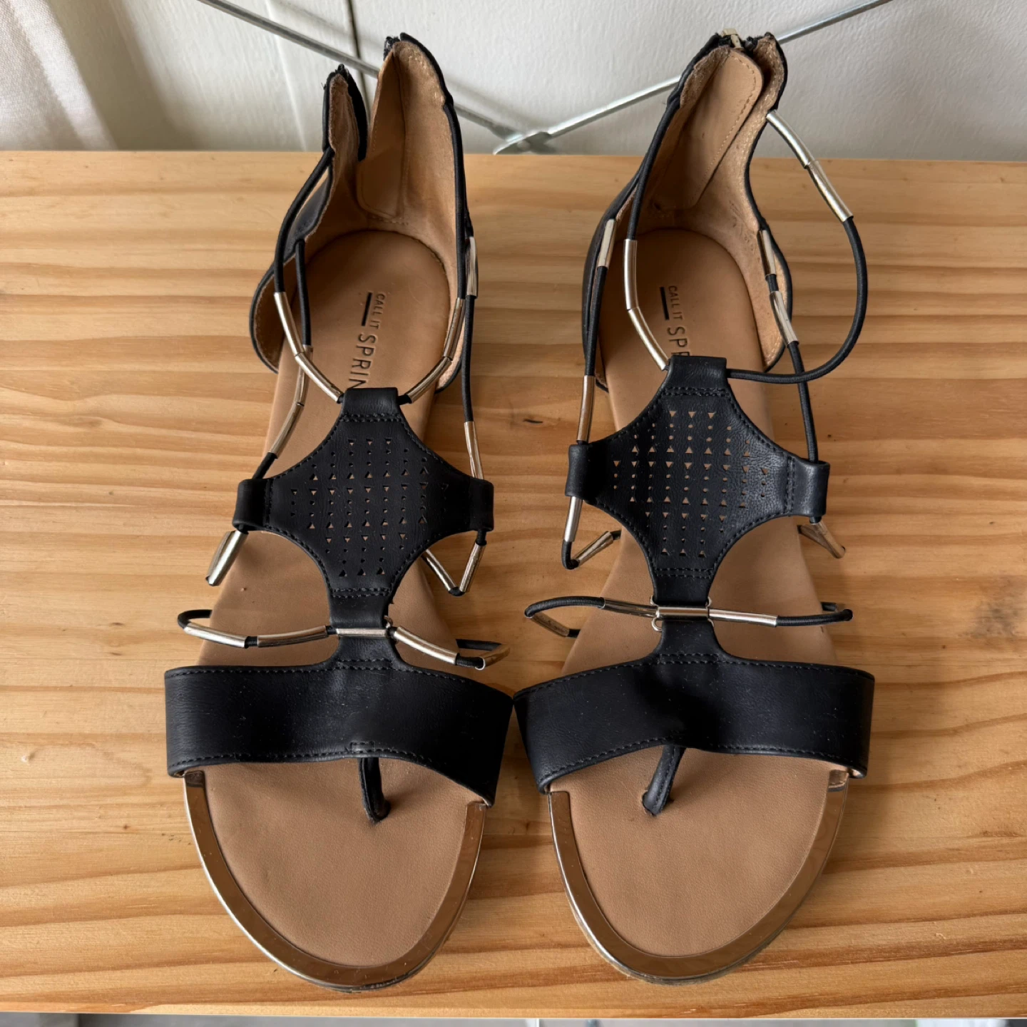 Black Gladiator Sandals Size 7 - photo 2