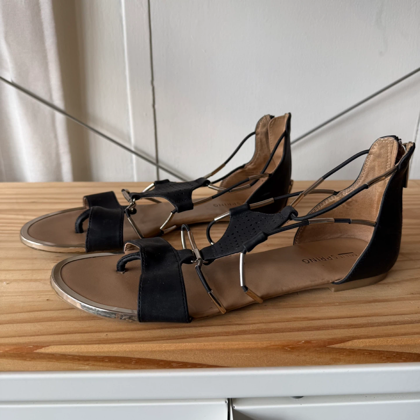 Black Gladiator Sandals Size 7 - photo 3