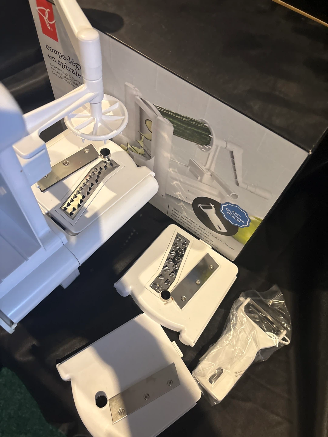 Brand new vegetable spiralizer - photo 3