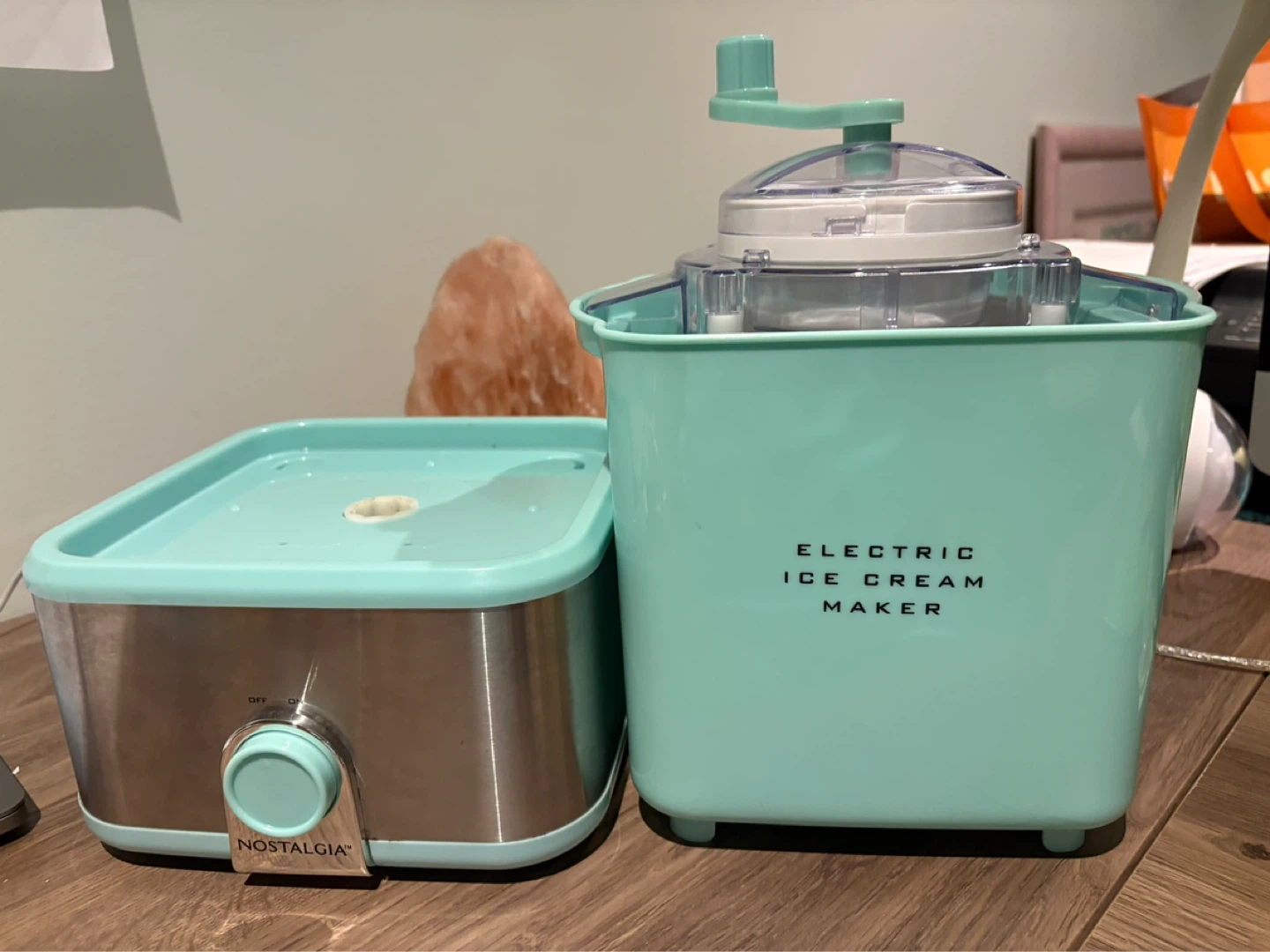 Nostalgia brand Ice Cream Maker - photo 5
