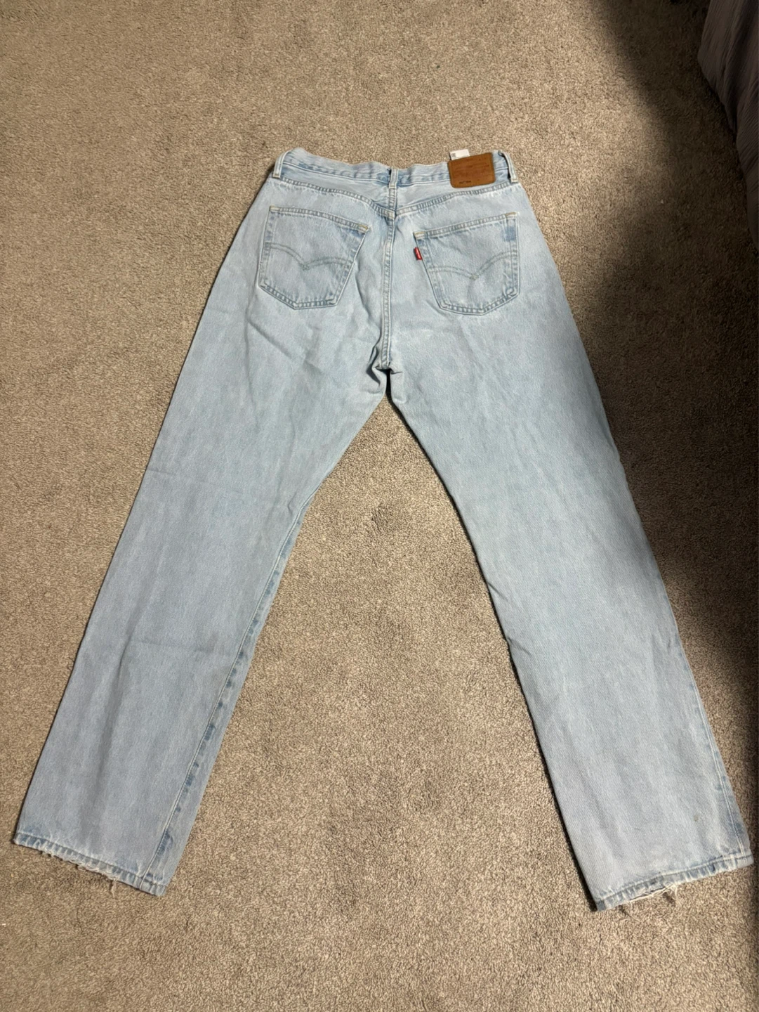 Levi's 501 Light Wash Jeans W28 L32 - photo 2