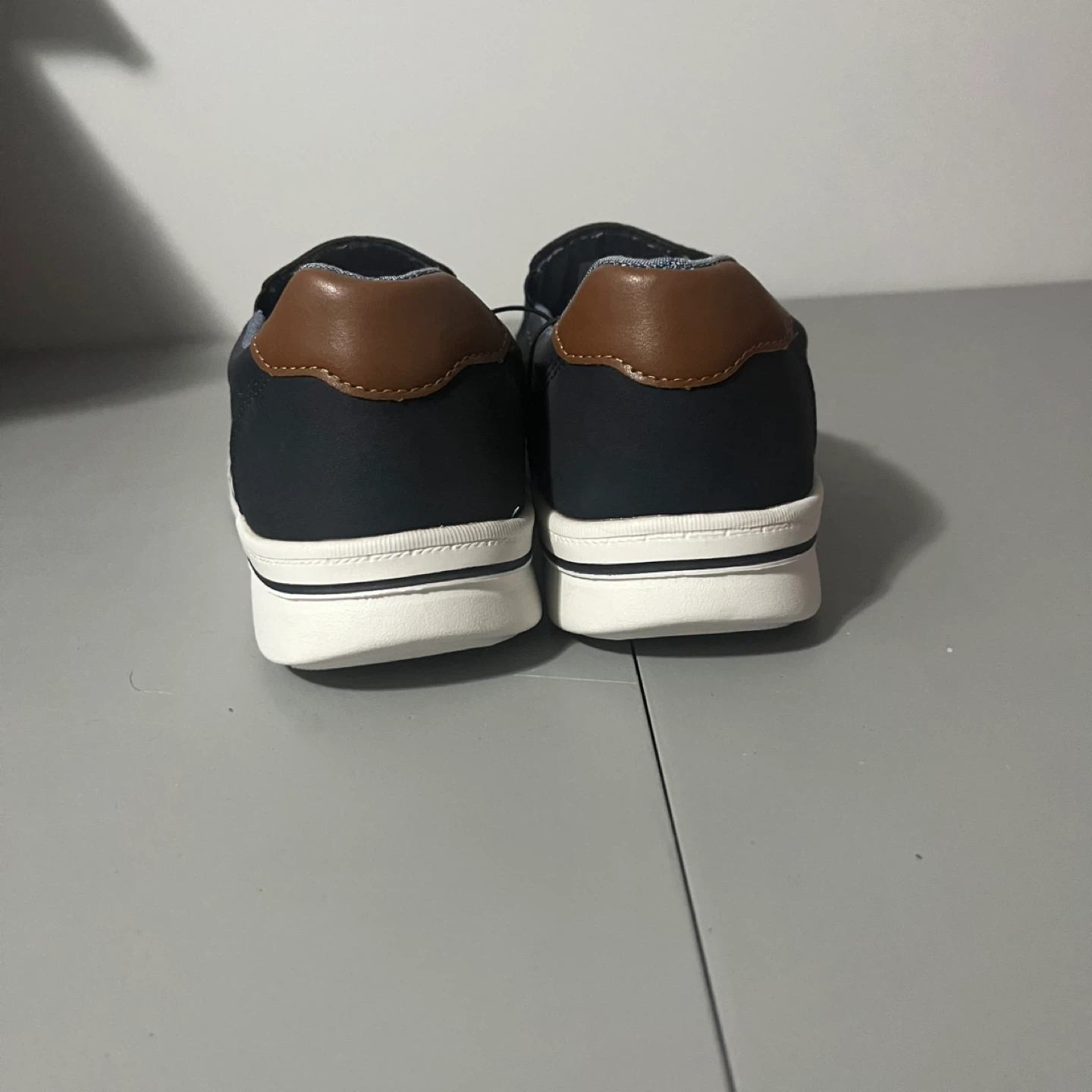 IZOD Barlow Men's Size 8 Navy Slip-On Shoes - photo 3