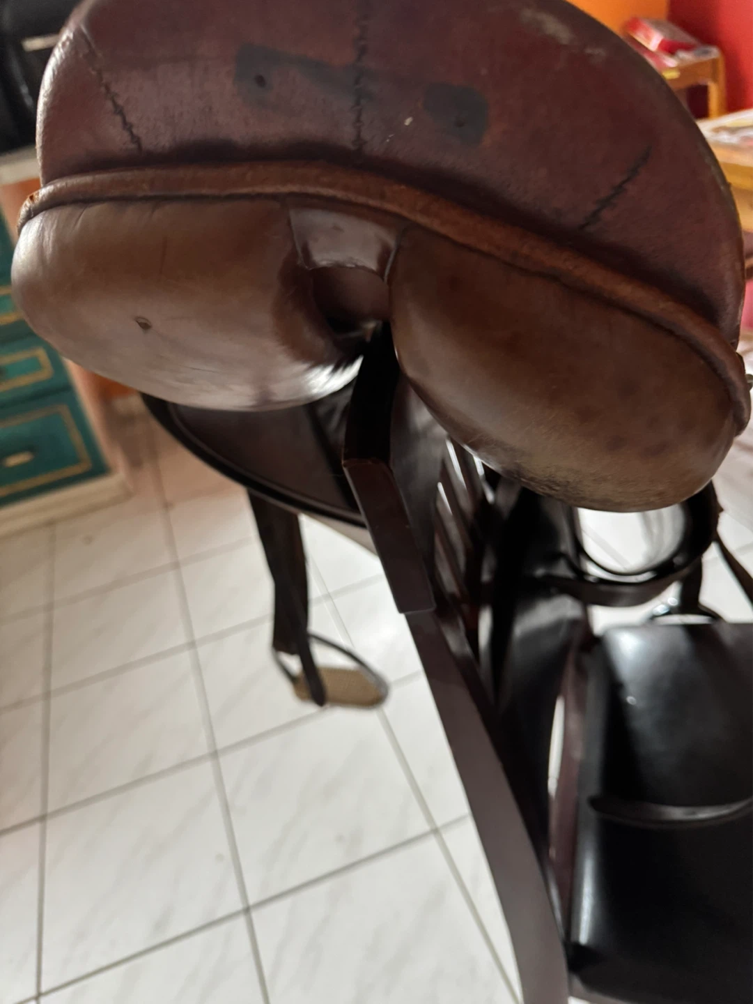 Used Brown Leather English Saddle - photo 4