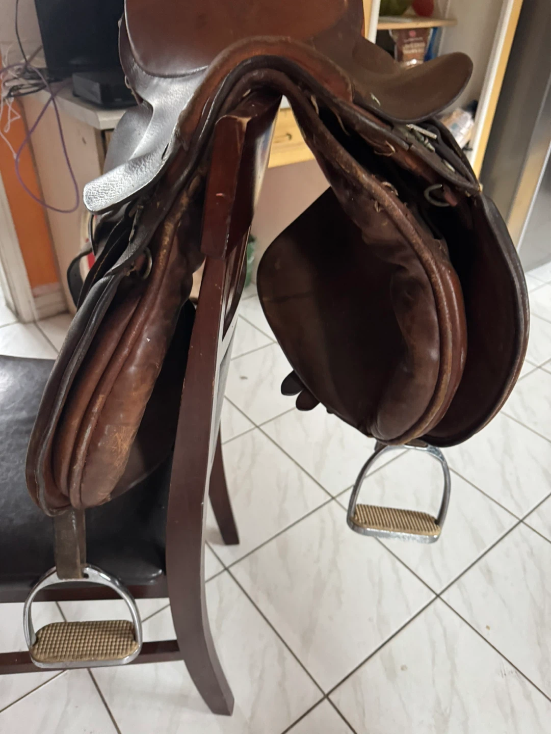 Used Brown Leather English Saddle - photo 5
