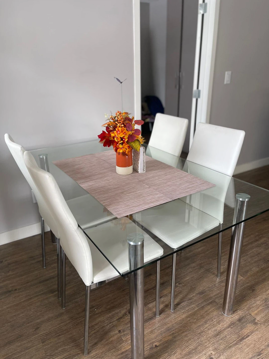 Glass Dining Table with 4 White Chairs - photo 2