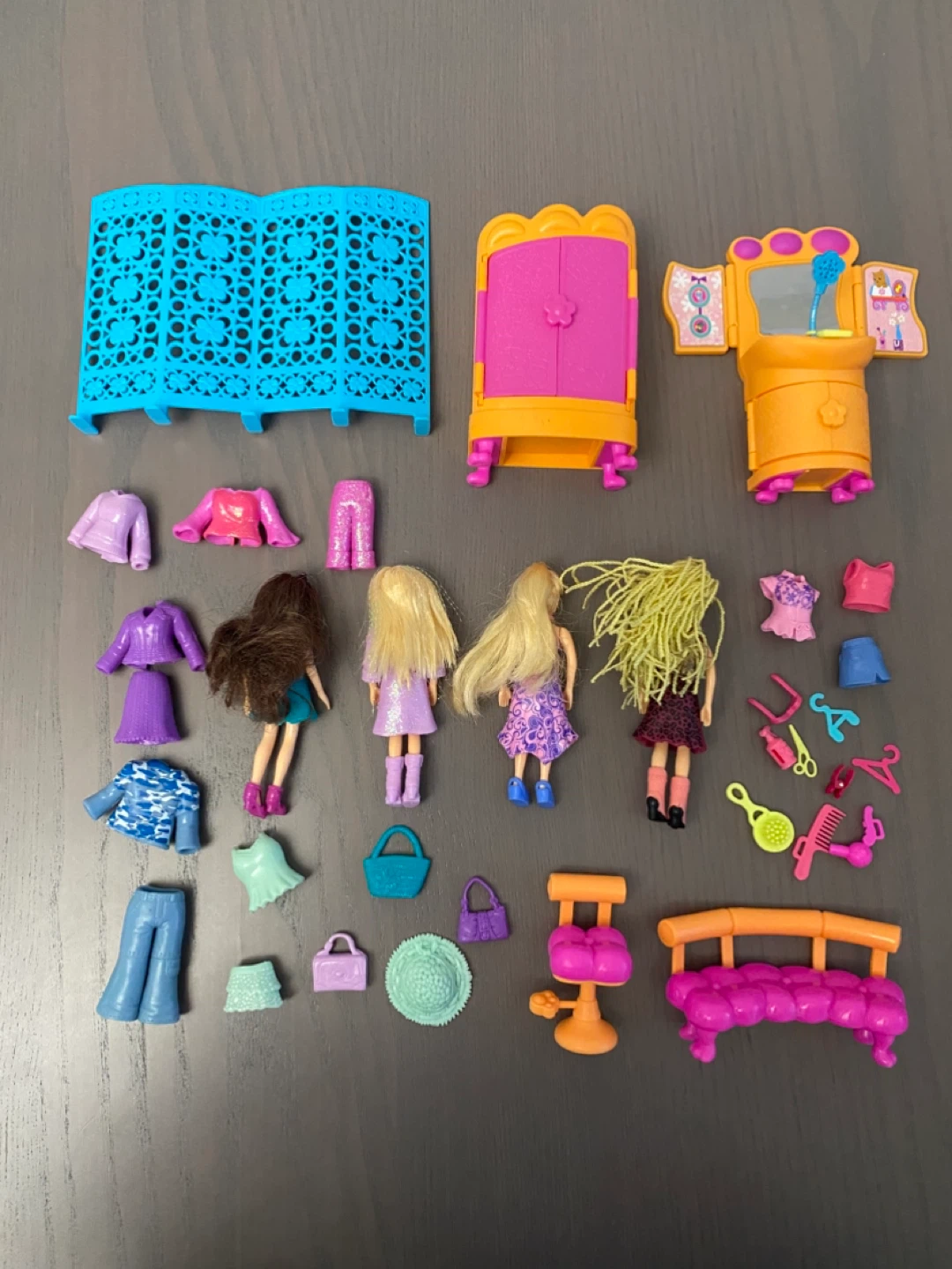 Vintage Polly Pocket Glits and Glam Day Spa Trendy extra dolls - photo 5
