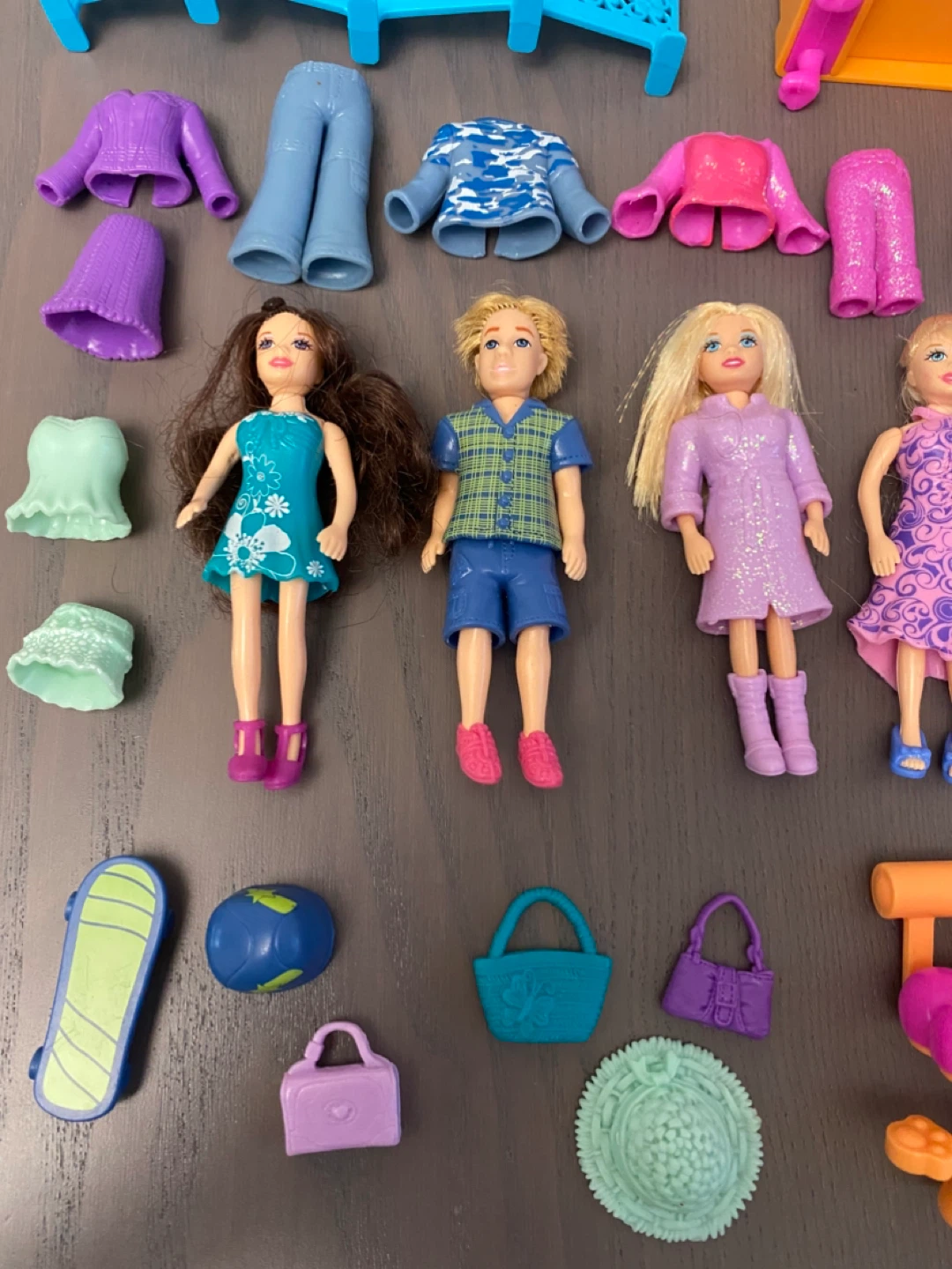 Vintage Polly Pocket Glits and Glam Day Spa Trendy extra dolls - photo 2