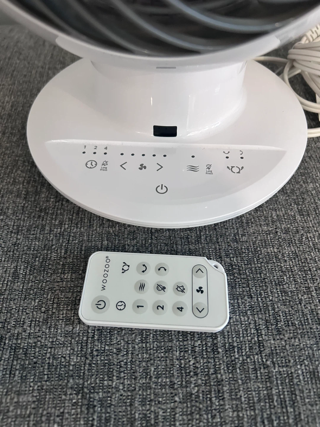 Woozoo 5 Oscillating Air Circulator with Remote - Like new - photo 2