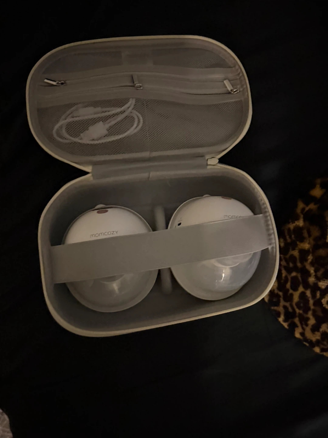 Momcozy Wearable Breast Pump - photo 3