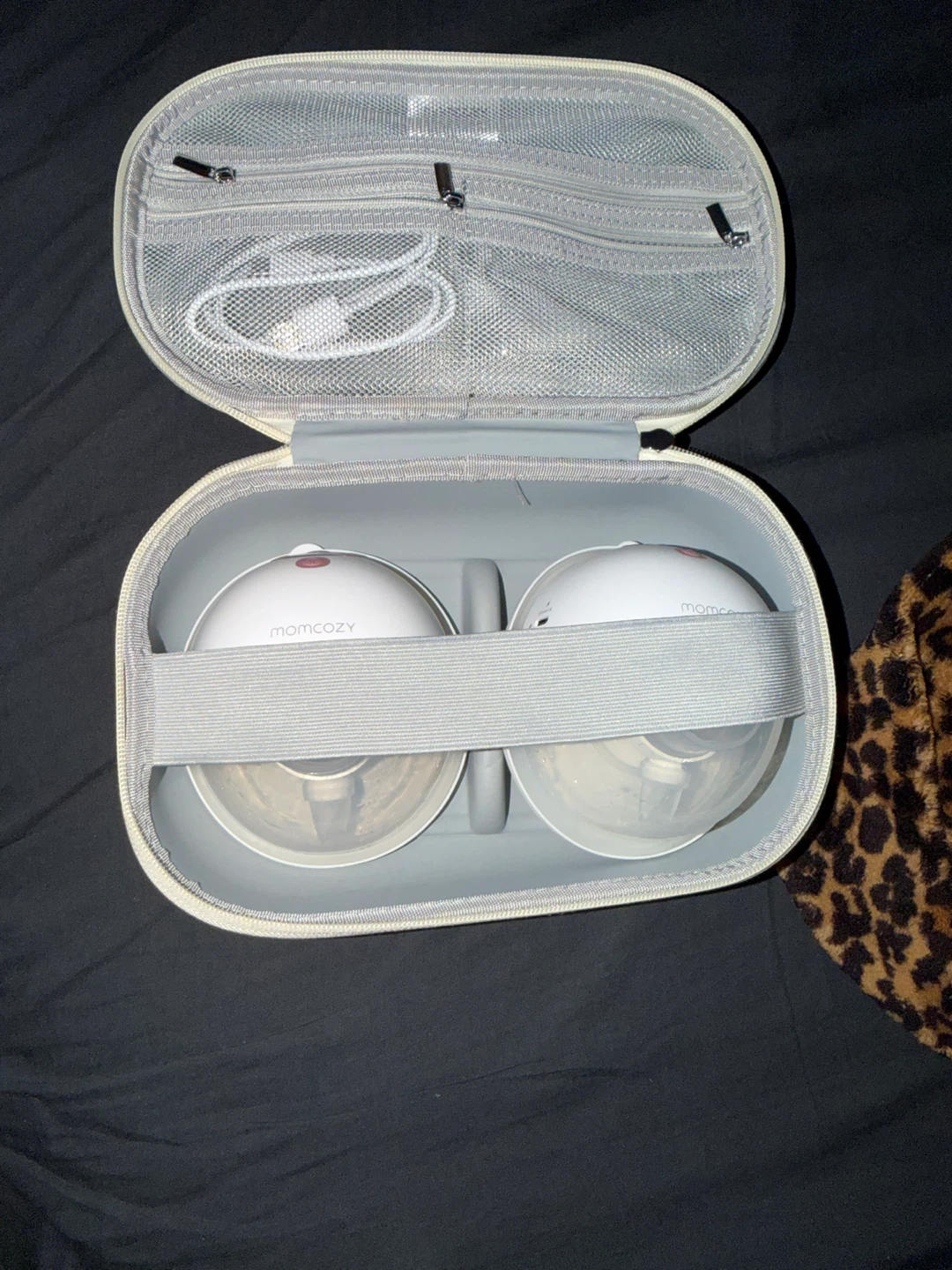 Momcozy Wearable Breast Pump - photo 4