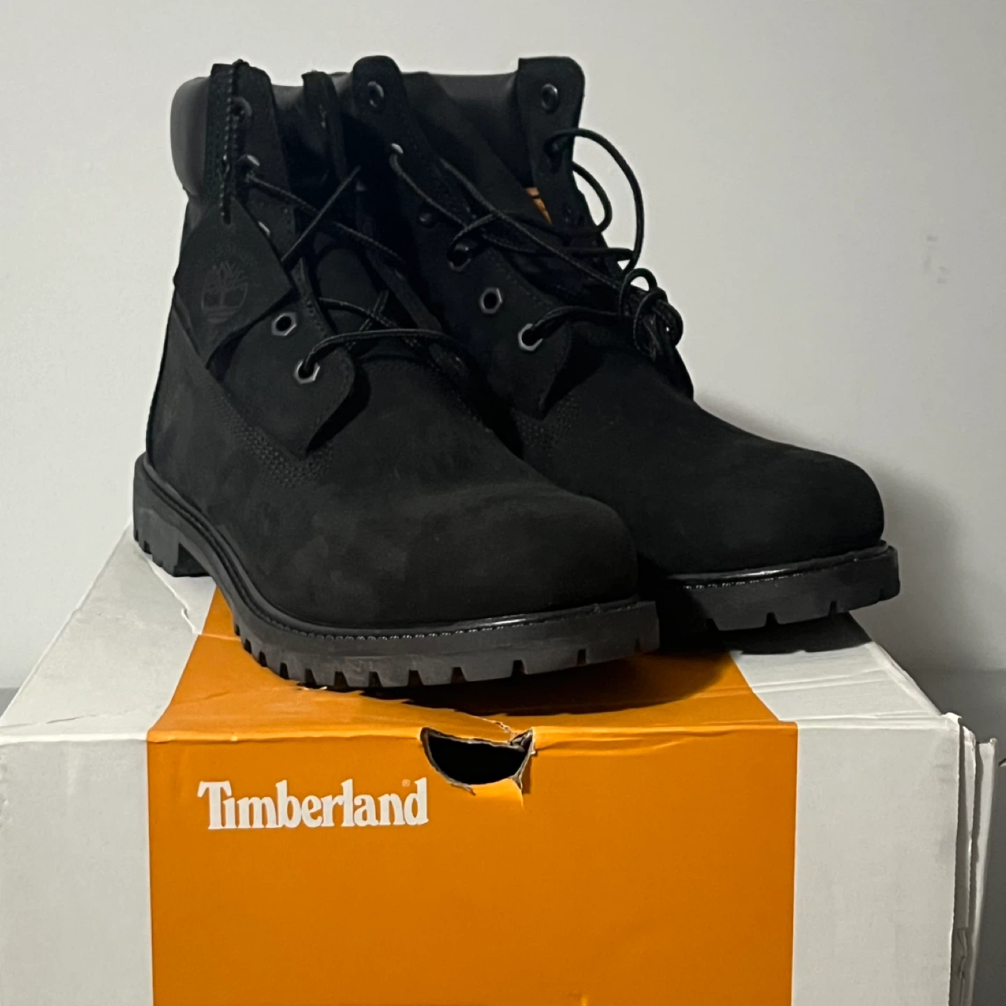 Timberland Premium 6" Waterproof Black Nubuck Women's Size 10