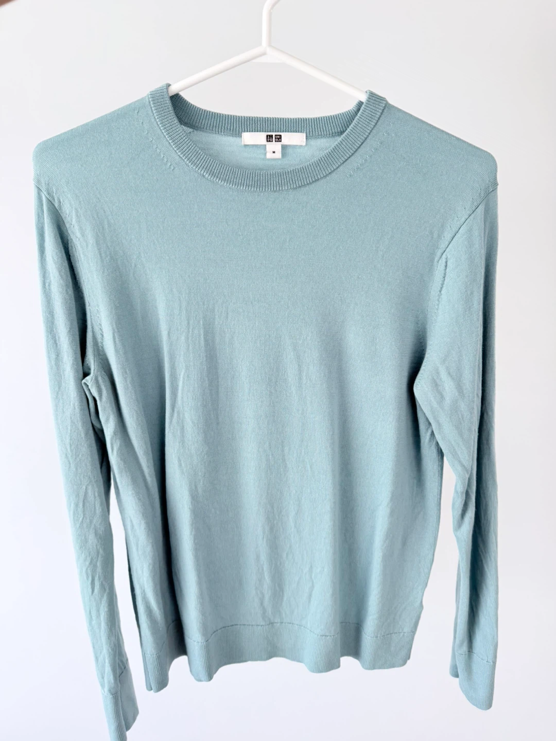 Uniqlo sweater M size very good condition