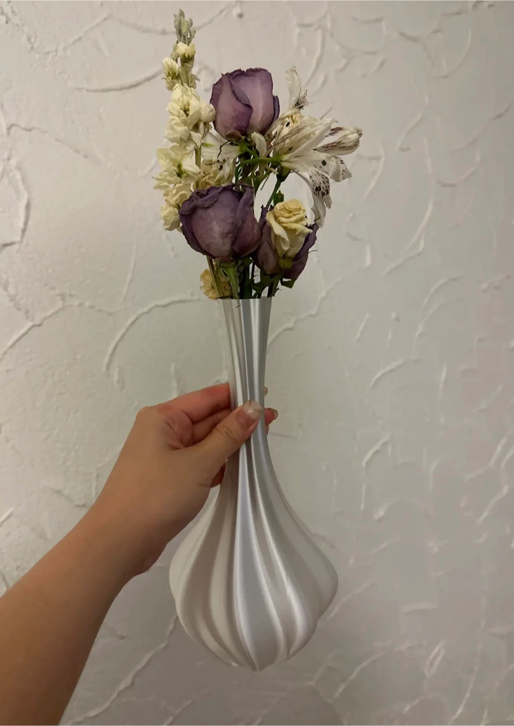 Decoration Modern Silver Swirl Vase