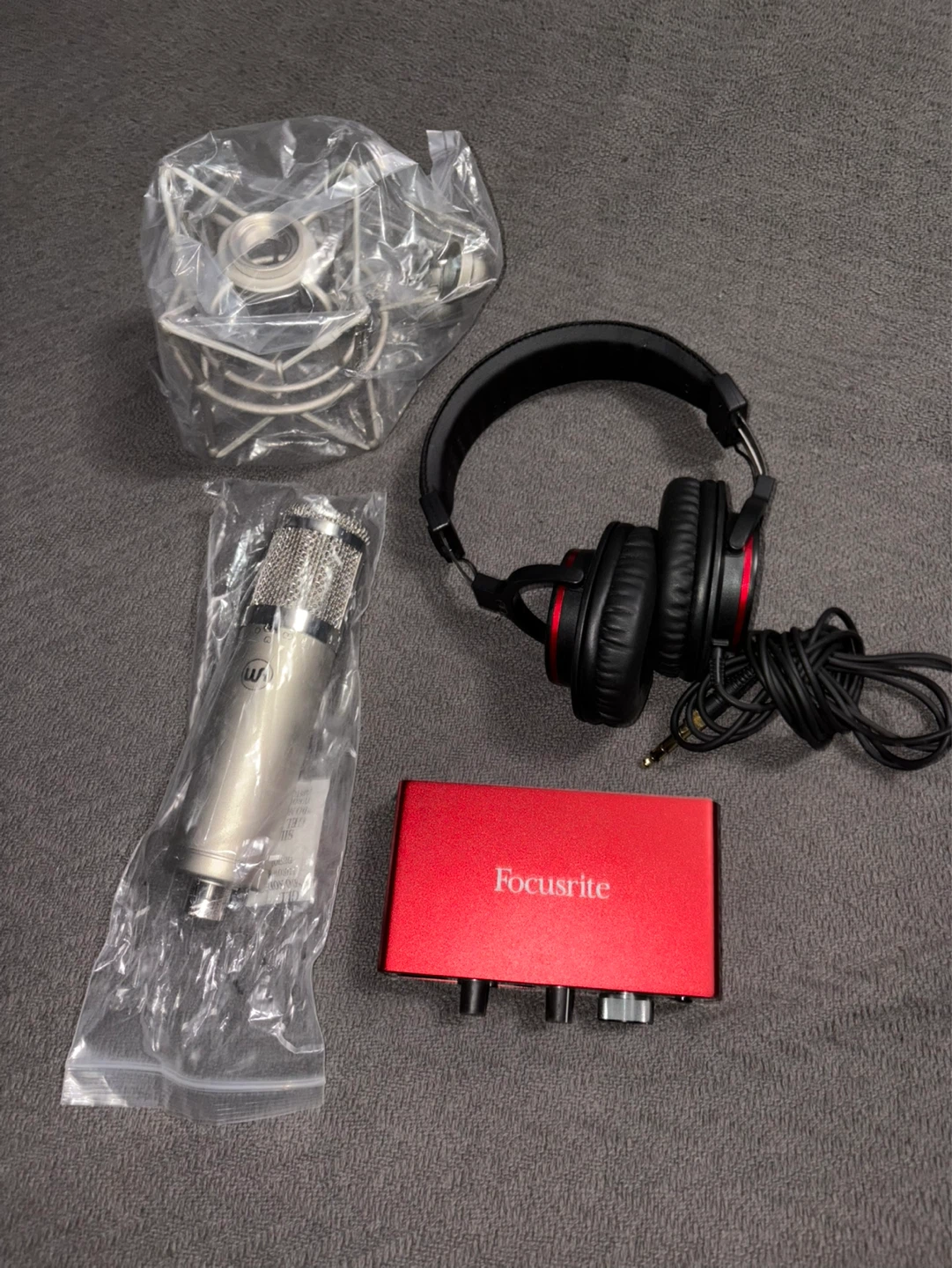 Focusrite Scarlett Studio Microphone and Headphones