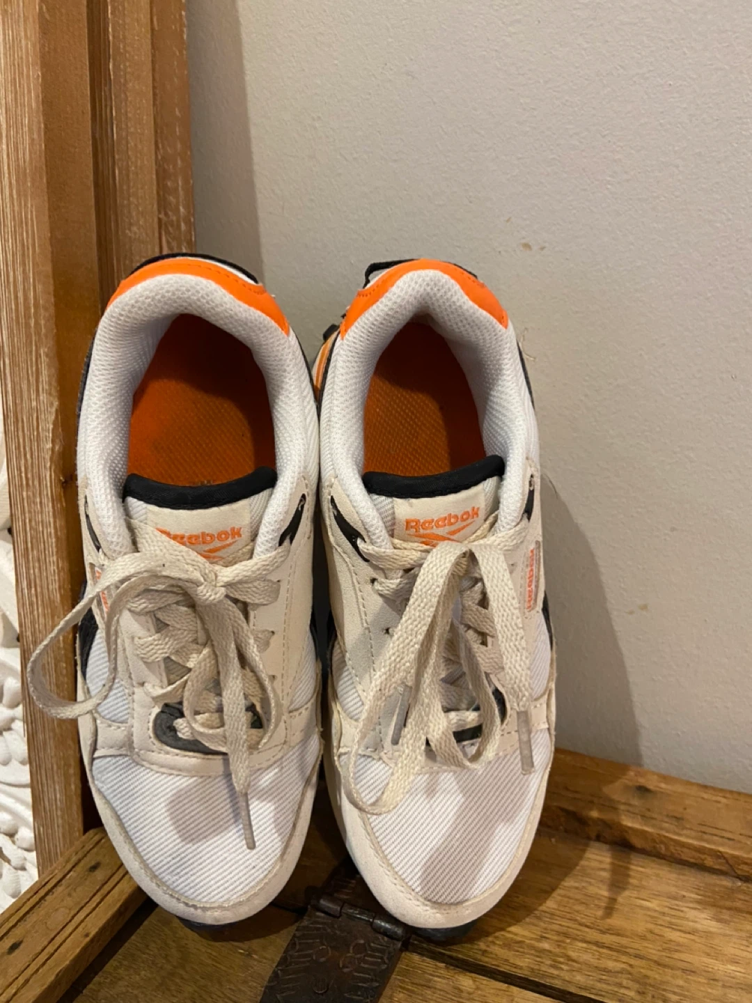 Reebok Running Shoes Size 2 Kids - photo 2