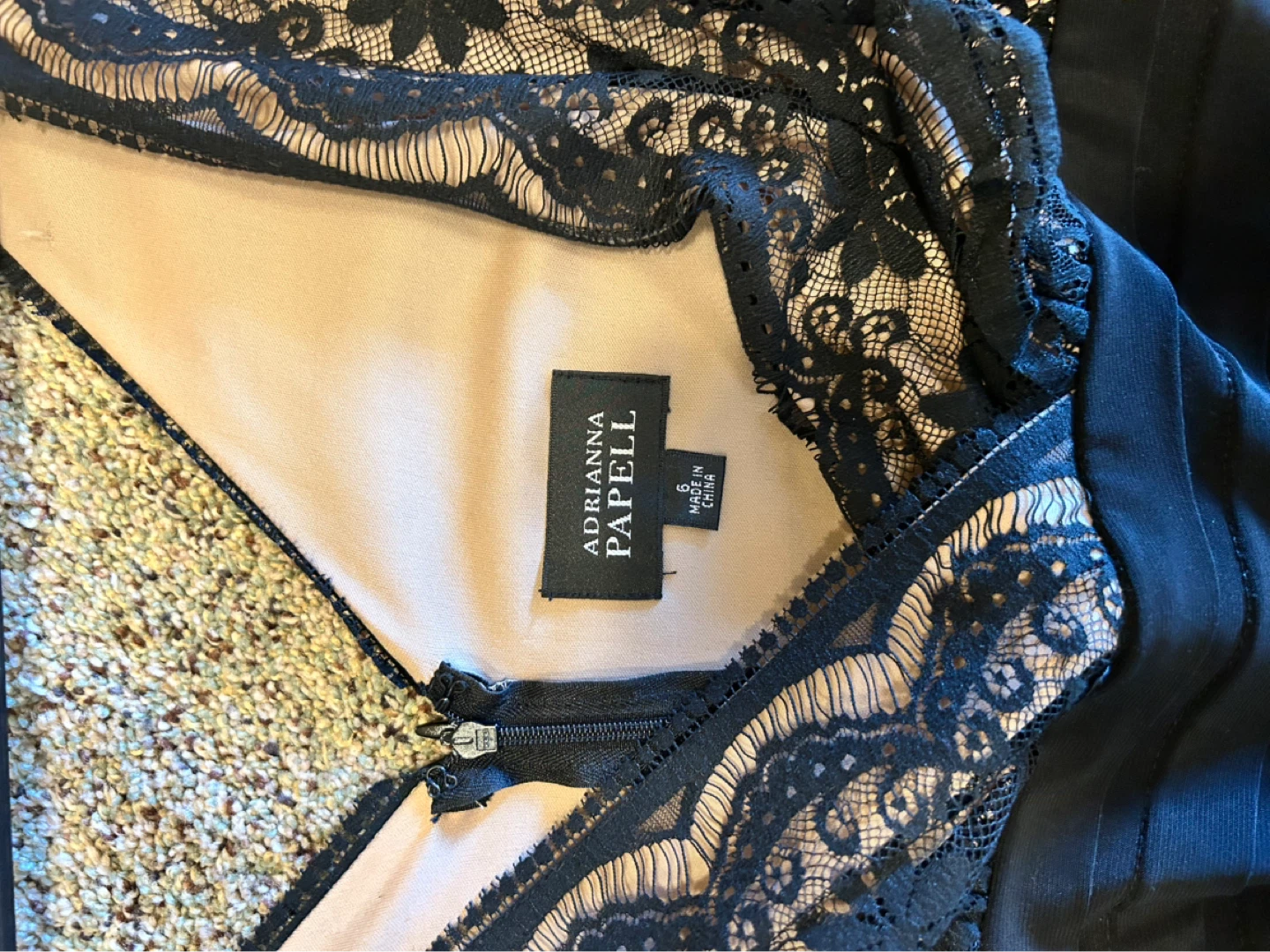 Adrianna Papell Black Lace Overlay Sheath Dress Size 6 - photo 5