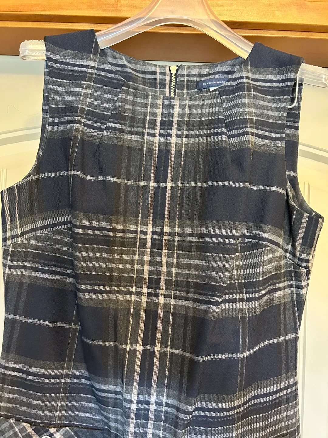 Tommy Hilfiger Plaid Sleeveless Dress Size 6 - photo 2