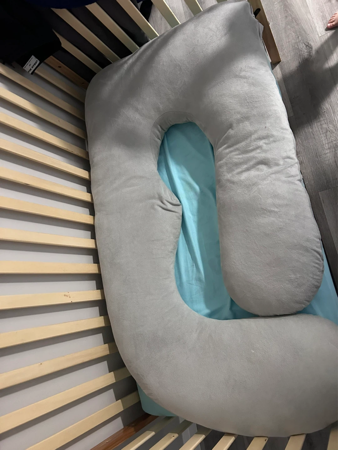 U-Shaped Nursing & Maternity Pillow