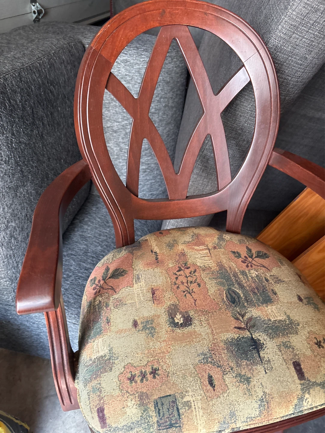 Set of 2 Swivel Bar Stools . Easy garage pick up