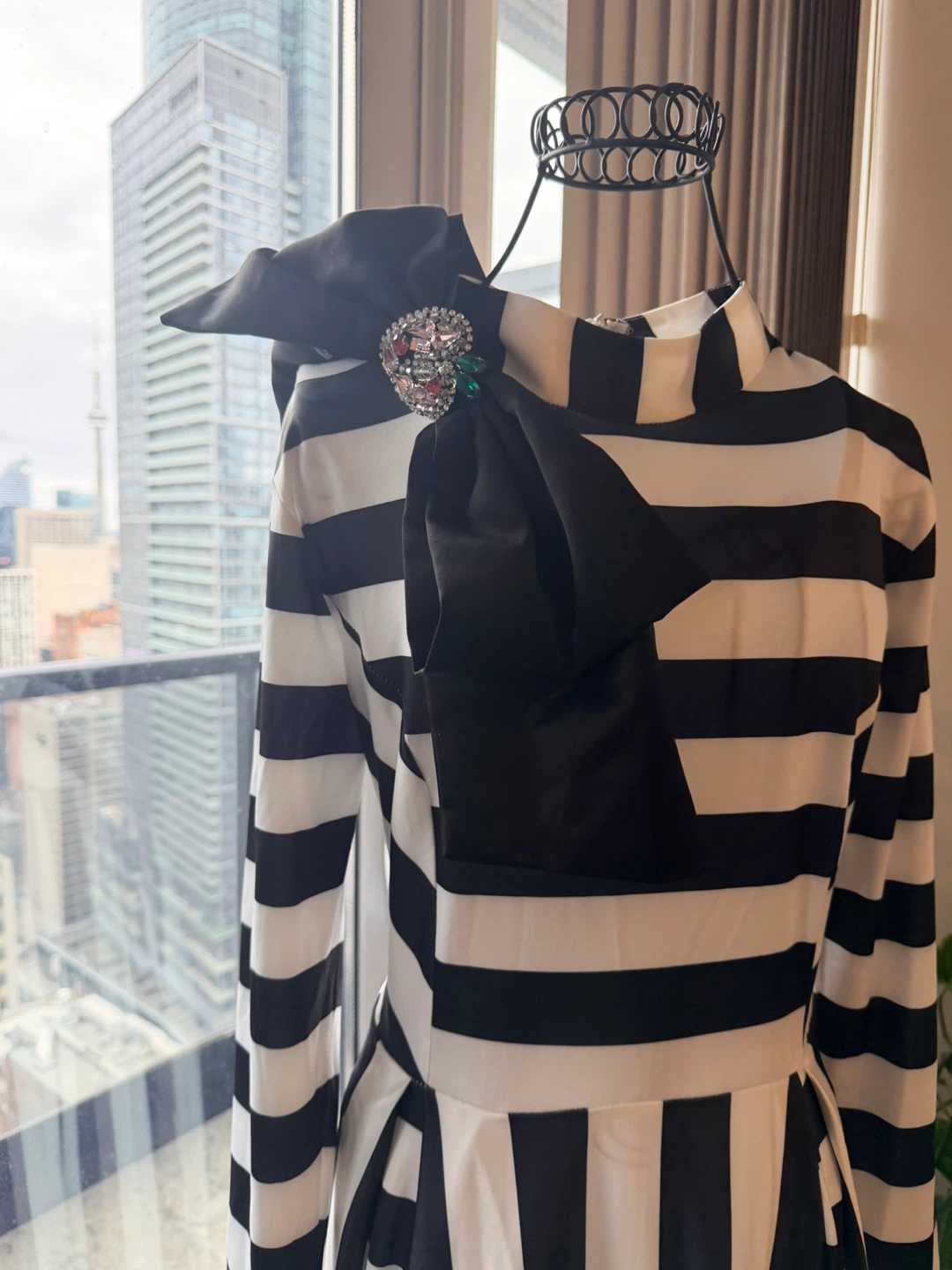 Black and White Striped Dress with Brooch - photo 2