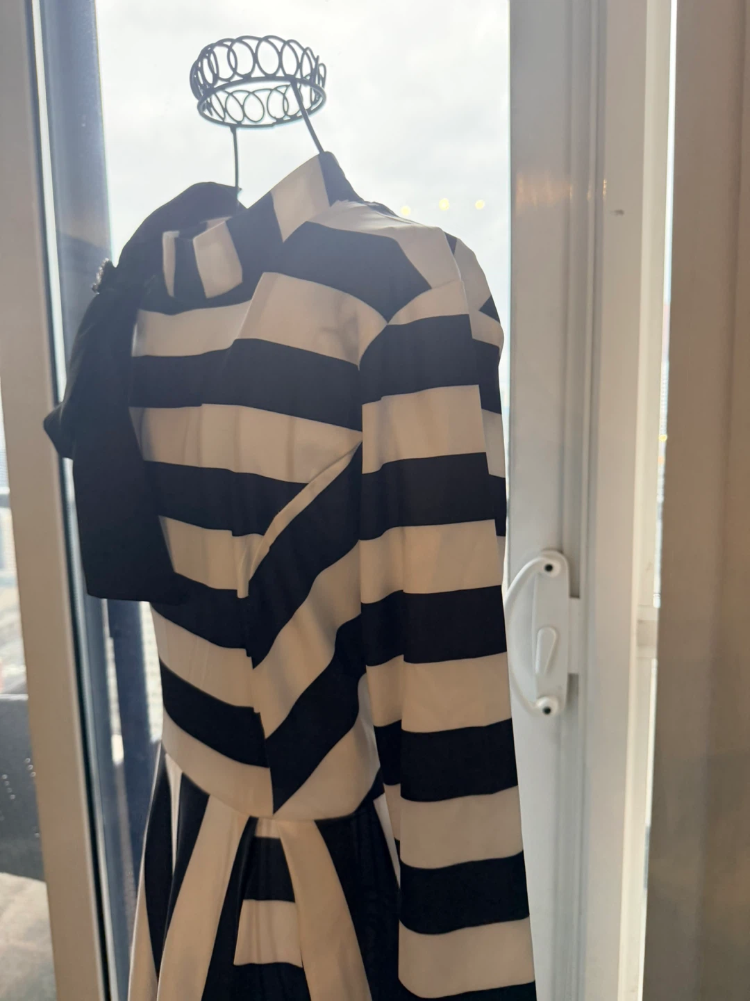 Black and White Striped Dress with Brooch - photo 4