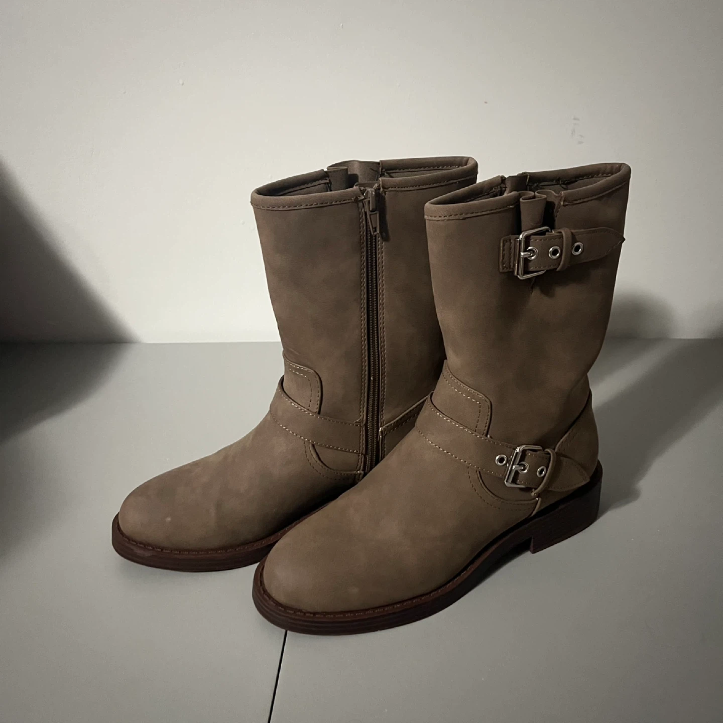 Dolce Vita Women's Buckle Moto Booties Dark Taupe Size 7 NWT - photo 2