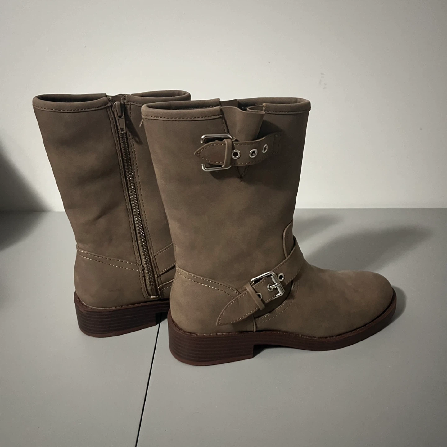 Dolce Vita Women's Buckle Moto Booties Dark Taupe Size 7 NWT - photo 3