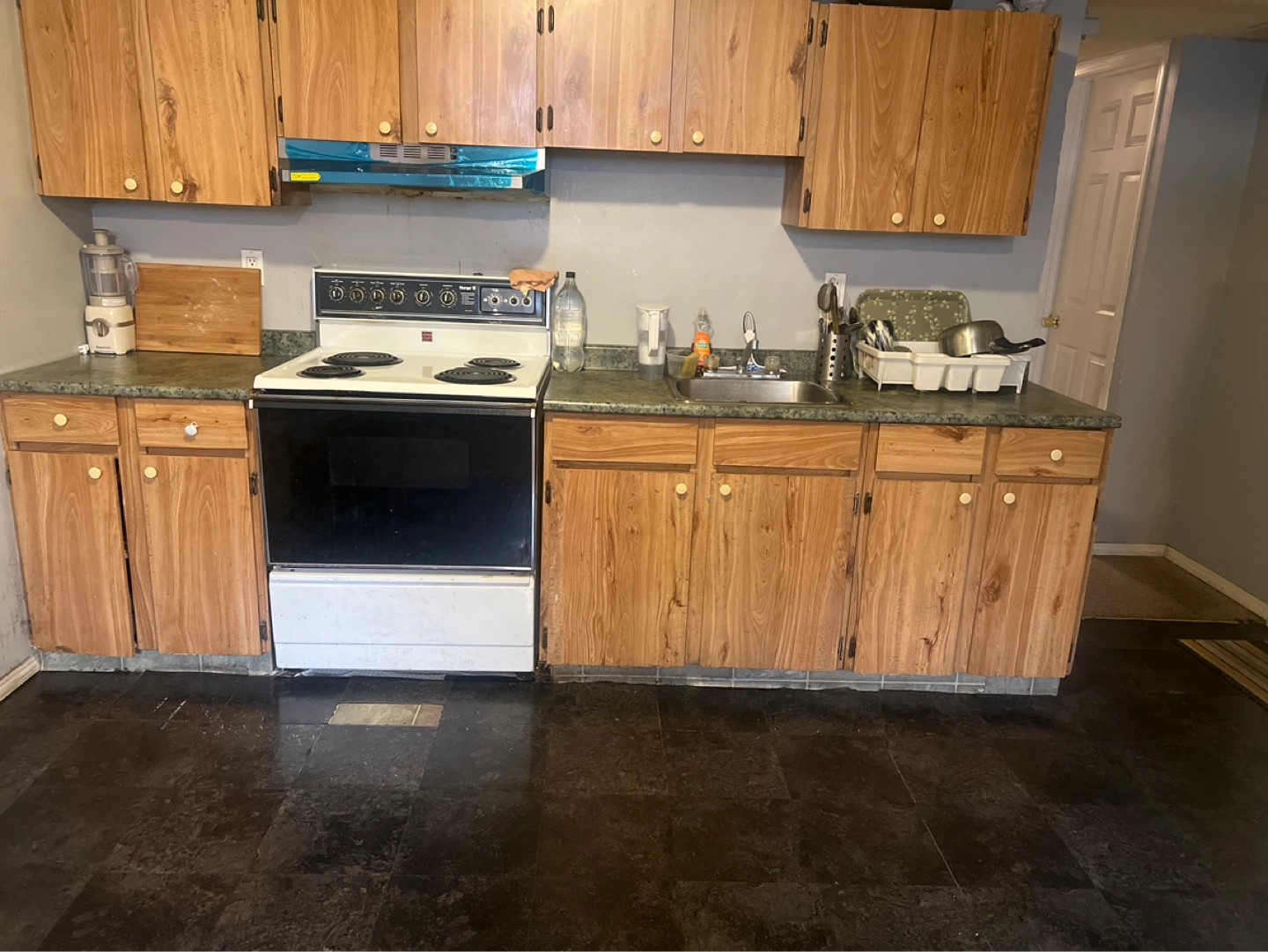 Private room  ( couple or girl) for rent