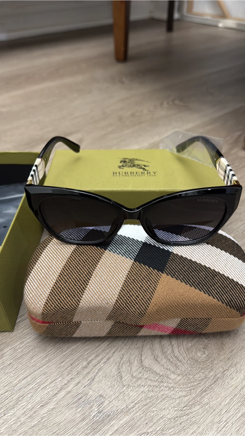 Off-White Sunglasses
